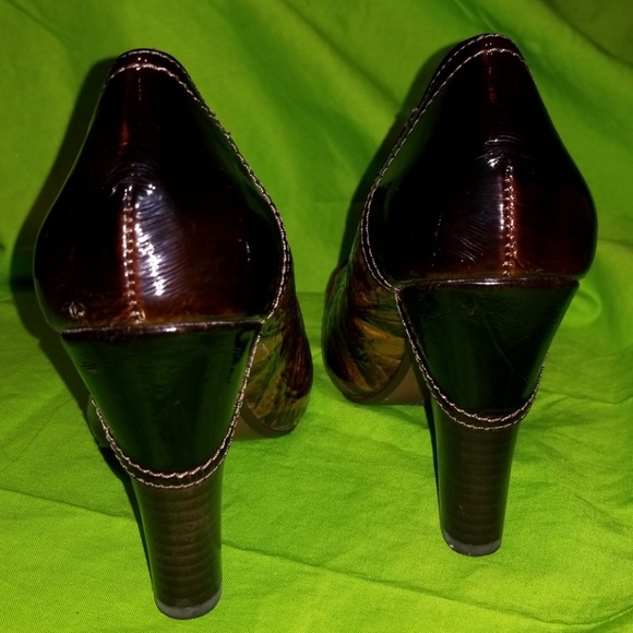 <Naughty Monkey> Geometric Heel Pump, Size 6.5 - Picture 4 of 8
